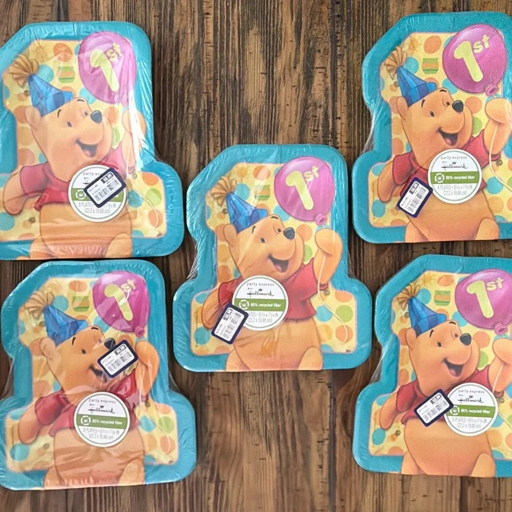 Hallmark Winnie the Pooh 1st Birthday Plates - 5 Sets of 8. 40 Plates in Total.